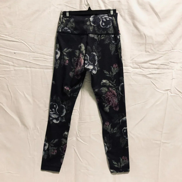 Lululemon Leggings  Floral Pattern - Picture 8 of 14